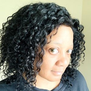 Previously Worn!!!
Full lace Brazilian Remy Wig